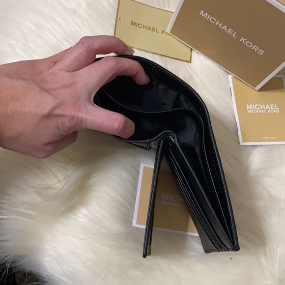 NWT Michael Kors Men’s Wallet - Picture 7 of 12